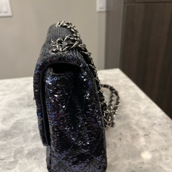 Chanel bag - Picture 3 of 10